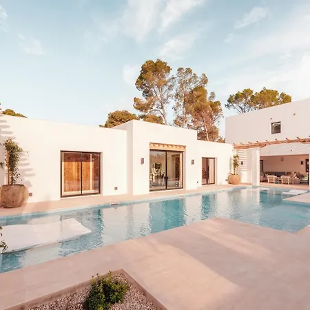 Villa Fully Staffed Sea Front With Private Sommelier *